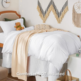 Bedsure pillow sham close-up showing crisp edge detail for a coordinated look.