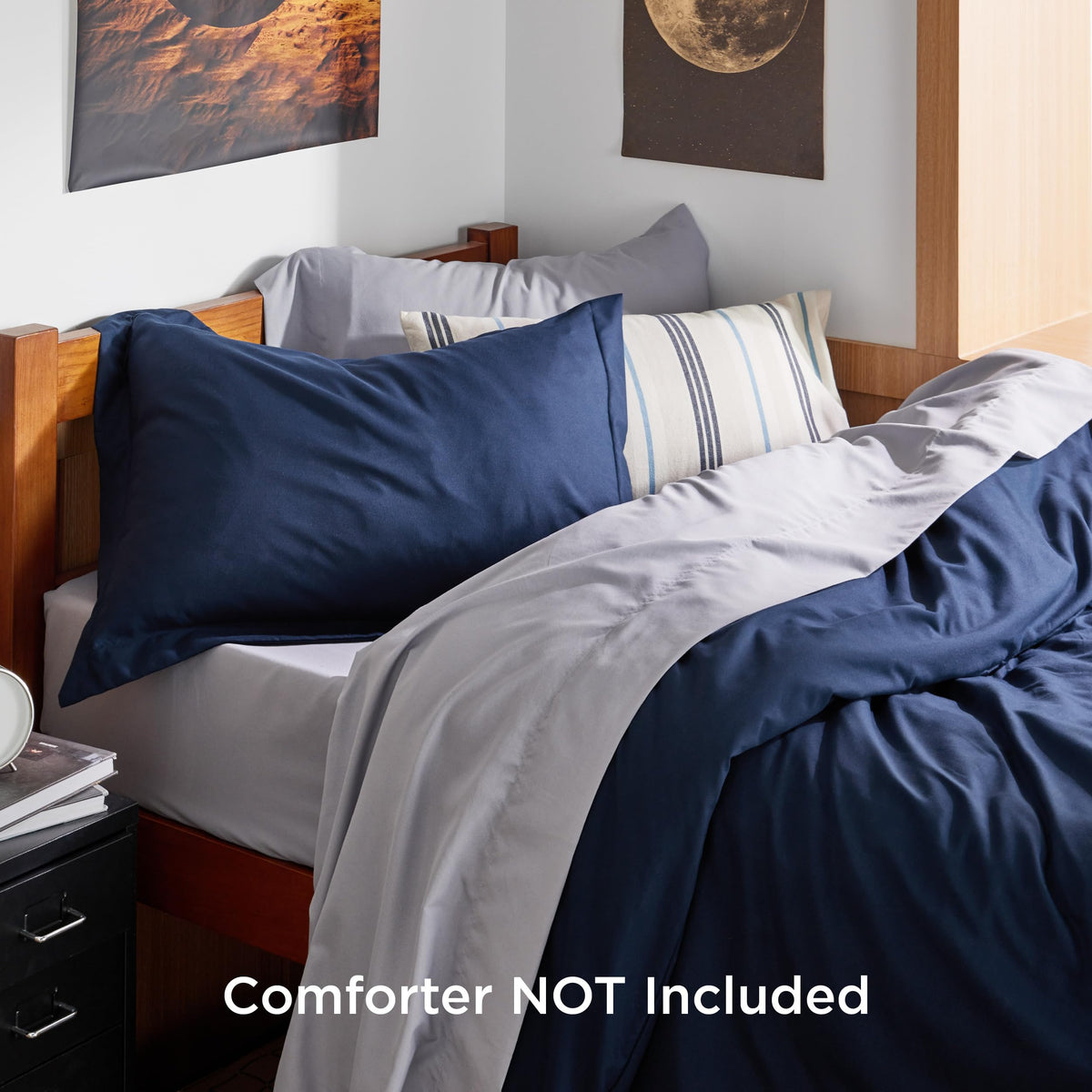 Bedsure duvet cover in navy blue showing convenient zipper closure for quick changes