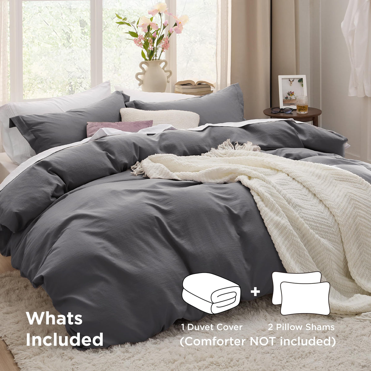 Close-up of Bedsure duvet cover zipper closure for easy changes