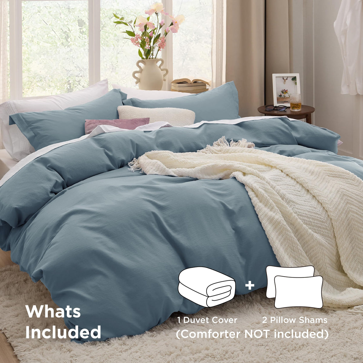 Bedsure duvet cover with zipper closure keeps the comforter secure and easy to swap