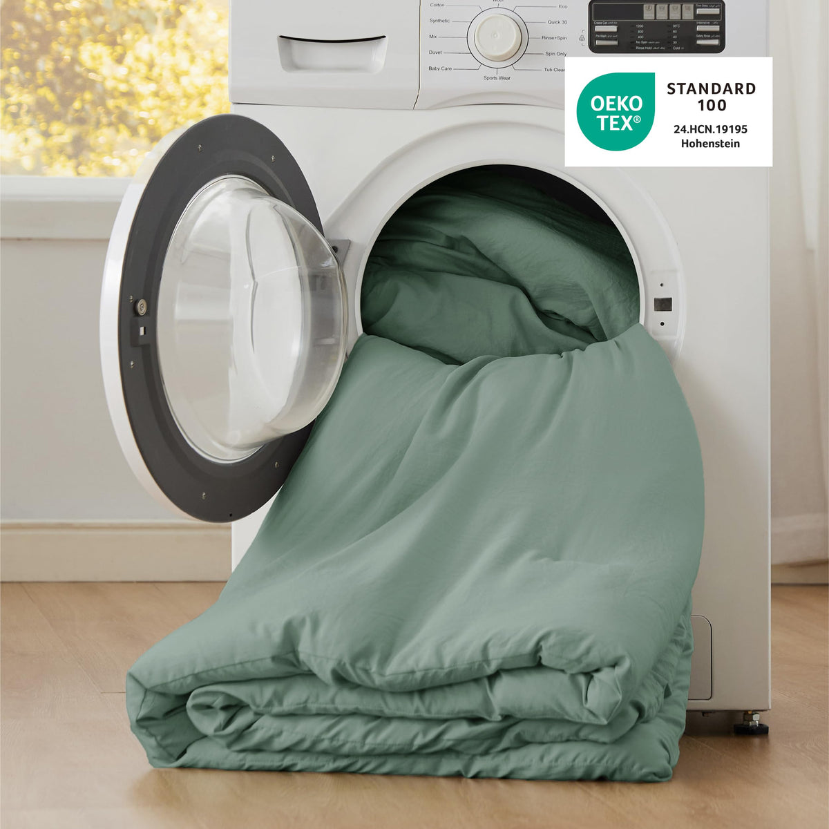 Bedsure easy-care machine-washable label emphasizes simple cleanup after busy days.