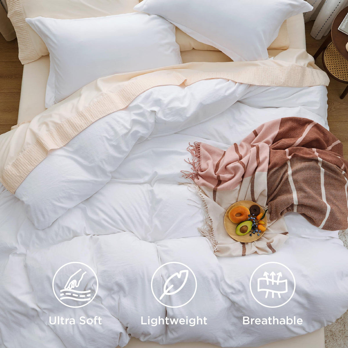 Bedsure duvet cover features eight corner ties to keep the fill in place.