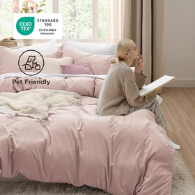 Bedsure eight corner ties keep duvet insert in place for a smooth look.