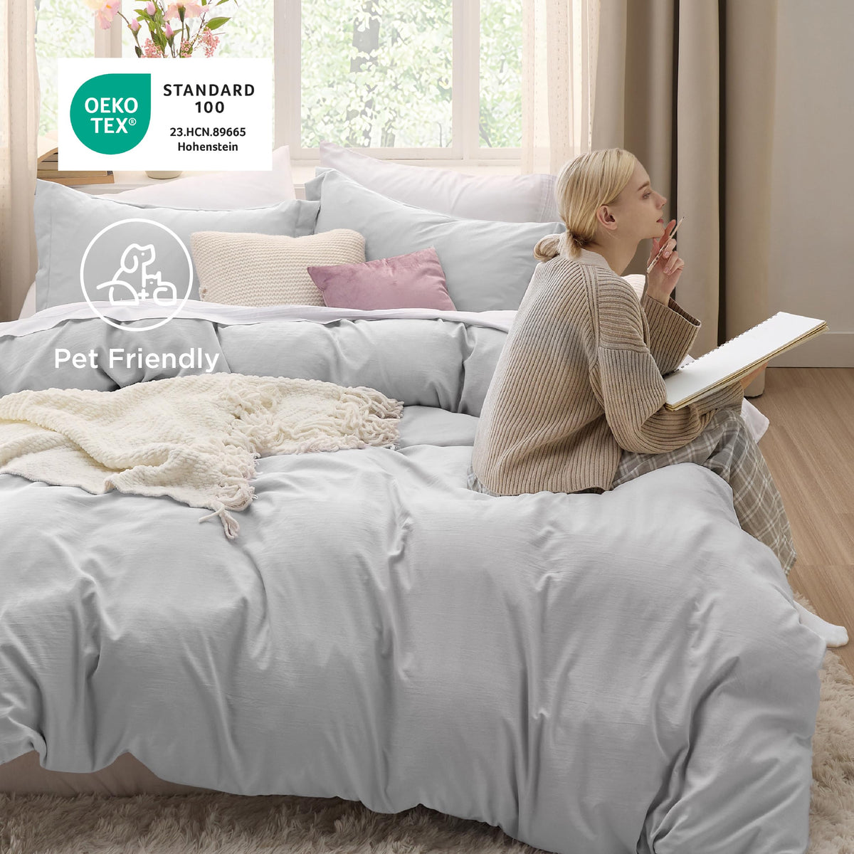 Bedsure eight corner ties keep duvet centered and tidy.
