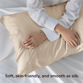 Bedsure envelope-closure pillowcase detail prevents hair entanglement.