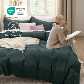 Bedsure eight corner ties inside duvet cover prevent filling shifting.