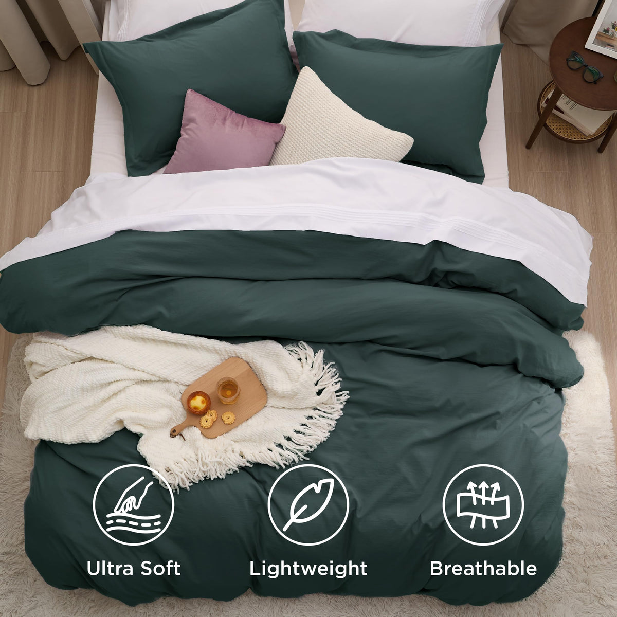 Bedsure forest green duvet with zipper detail for secure closure.