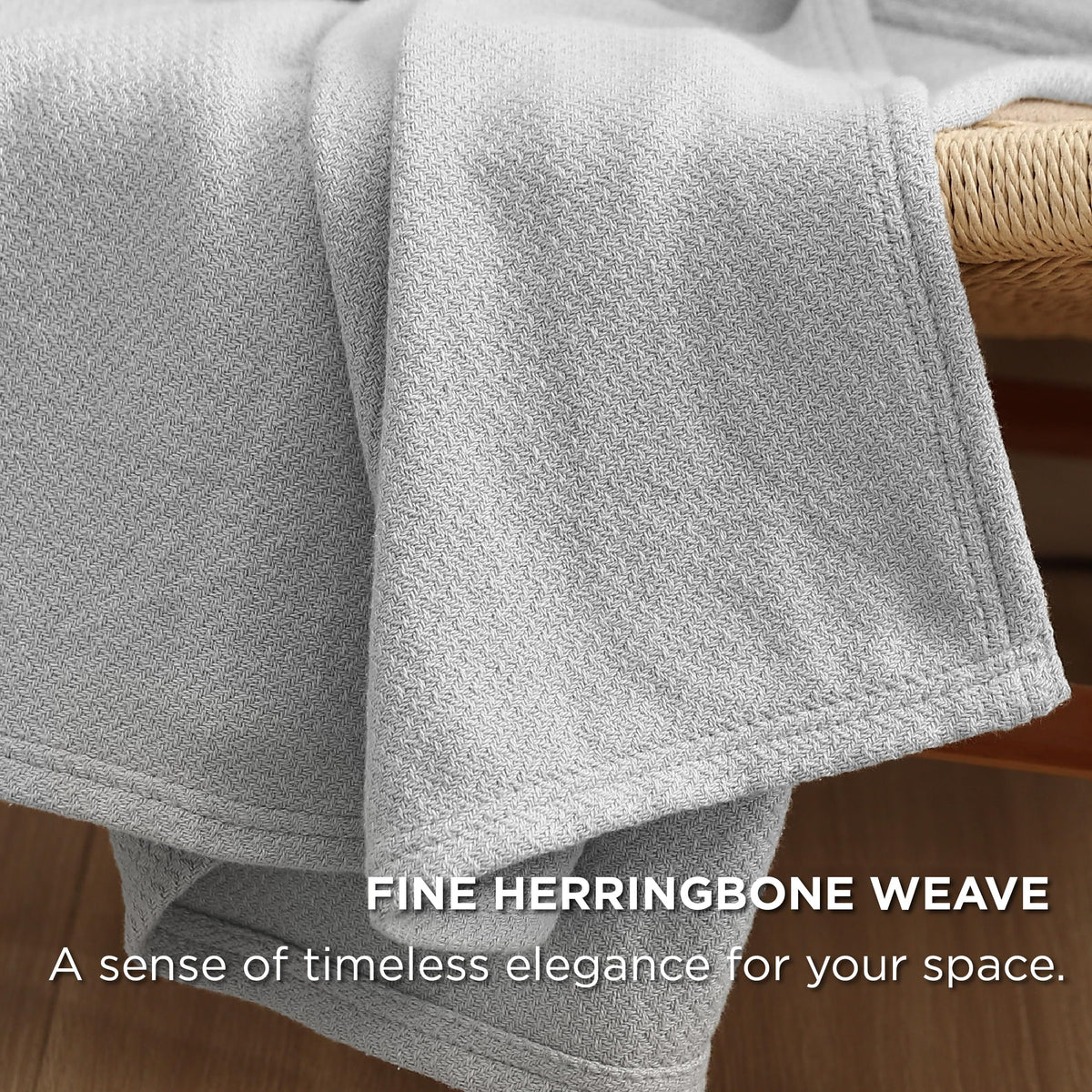 Bedsure GentleSoft blanket features active dyeing colors for a harmonious, odor-free feel.
