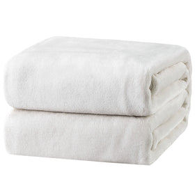 Bedsure GentleSoft on queen bed shows warm, soft comfort