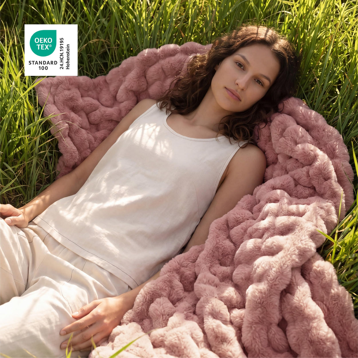 Bedsure GentleSoft back silk milk velvet offers skin-friendly warmth from the reverse side