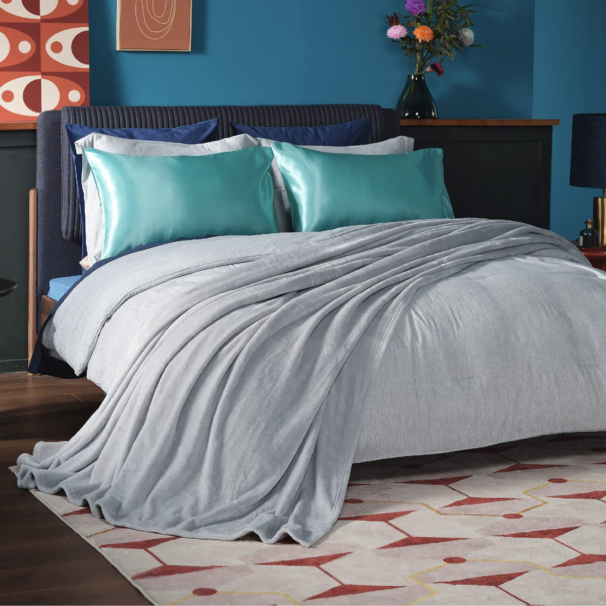 Bedsure GentleSoft fleece blanket close-up highlighting plush texture