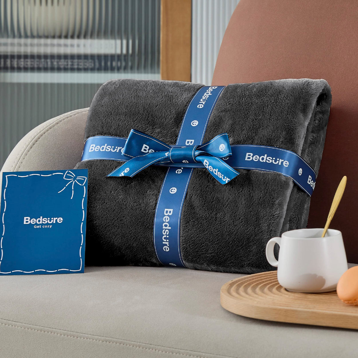 Bedsure GentleSoft fleece blanket gift-ready packaging appeals as a thoughtful present.