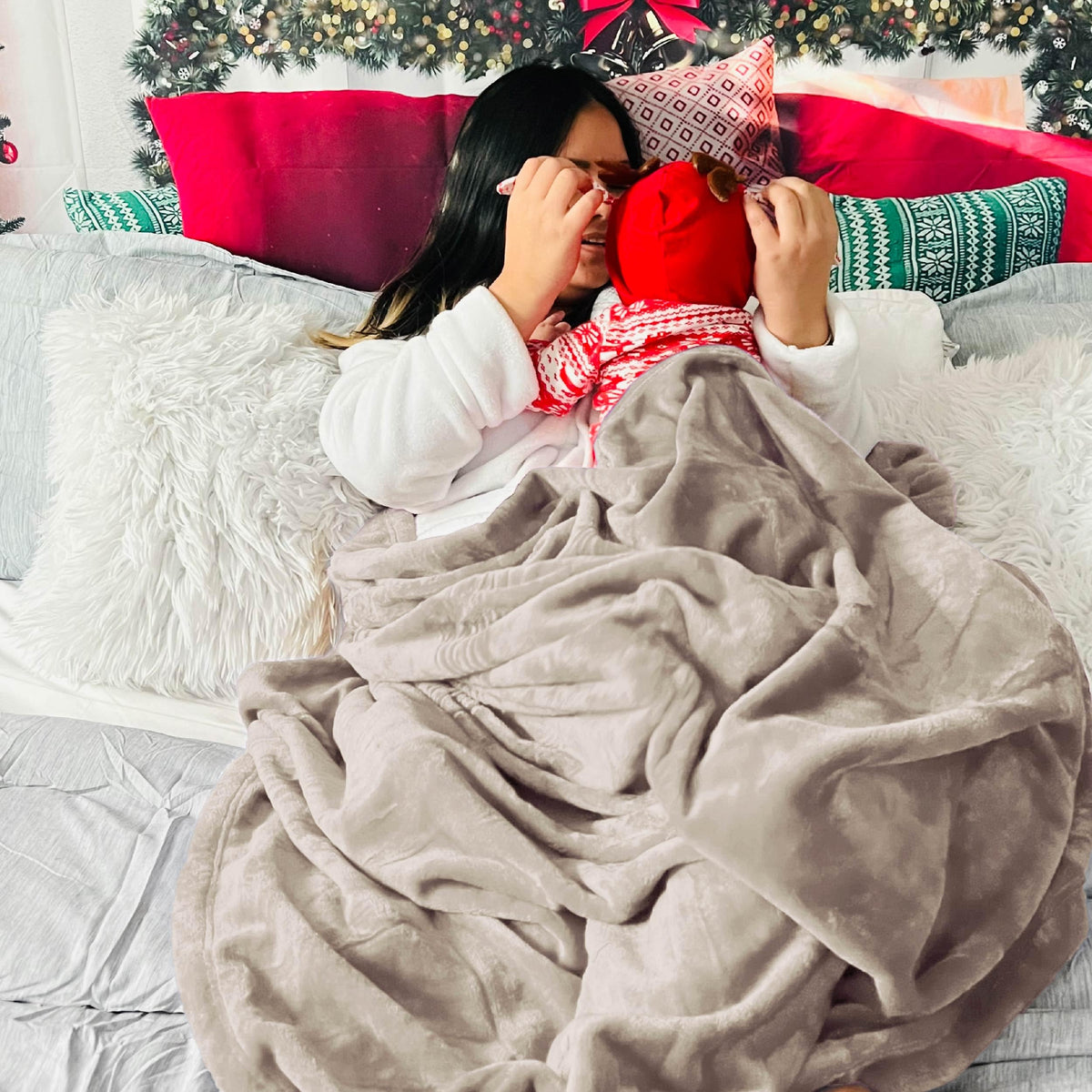 Bedsure GentleSoft fleece blanket in a kids room setting, adding soft decor.