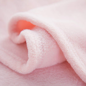 Bedsure GentleSoft blanket care-friendly microfiber is easy to maintain.
