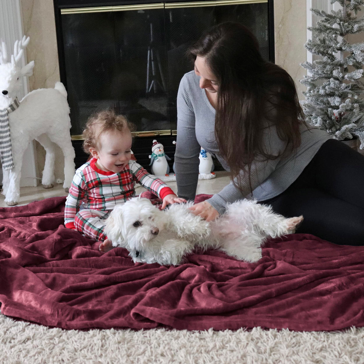 Bedsure GentleSoft fleece blanket gift-ready packaging enhances a thoughtful present.
