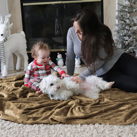 Bedsure GentleSoft fleece blanket reinforced seams, lasting durability