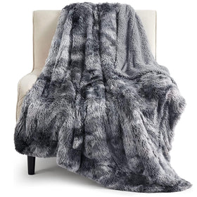 Bedsure GentleSoft blanket, gift-wrap packaging, ideal as a thoughtful present.