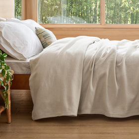 Bedsure GentleSoft packaging presents a gift-ready option