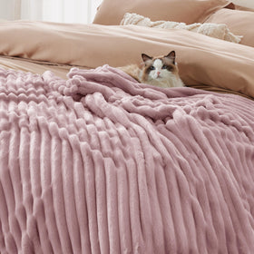 Machine washable Bedsure GentleSoft fleece maintains color and softness after washing