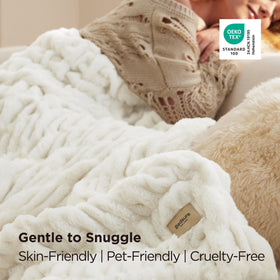 Bedsure Gentlesoft plush fleece for relaxing movie nights