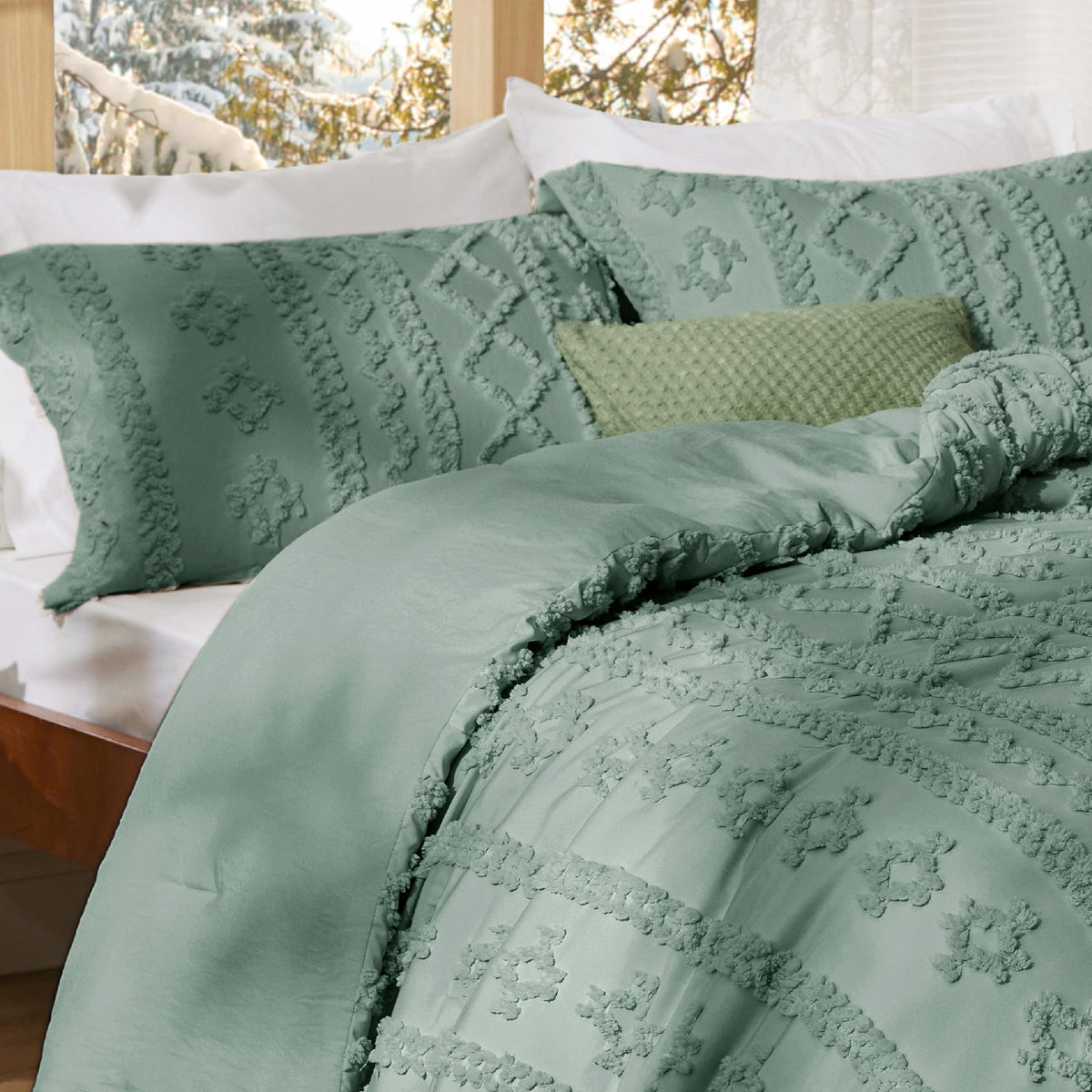 Bedsure gift ready bedding can suit housewarmings and birthdays.