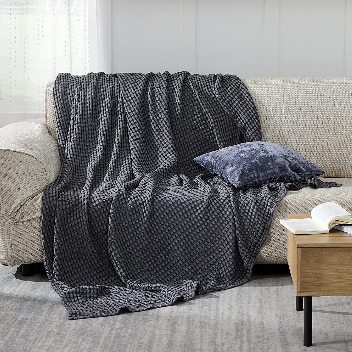 Bedsure gift-ready packaging invites warm home gifting