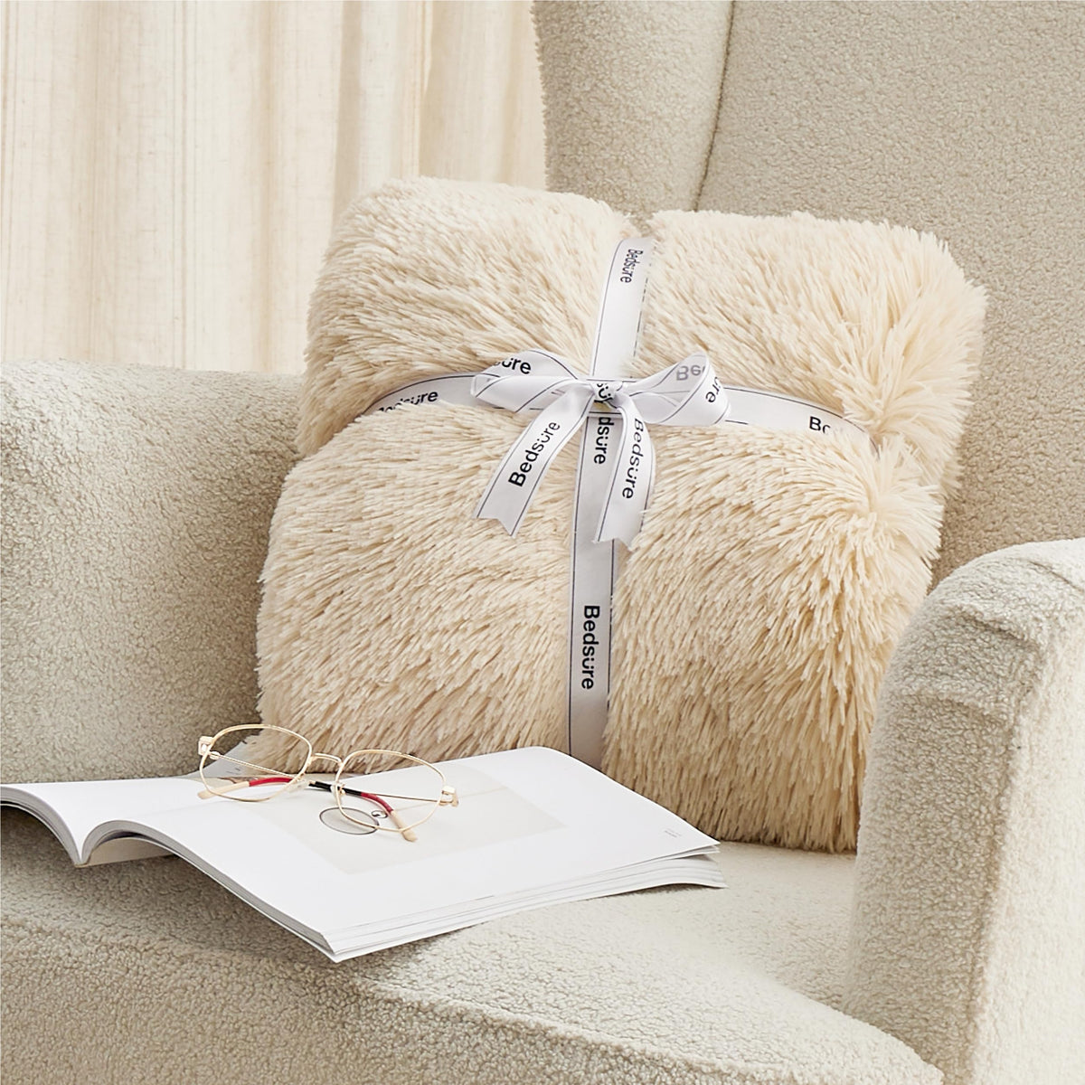 Bedsure gift-ready packaging makes it a thoughtful present.