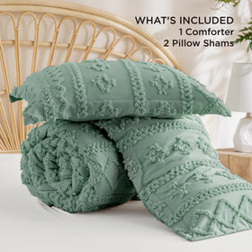 Bedsure green boho design brings cozy vintage charm to any bedroom.