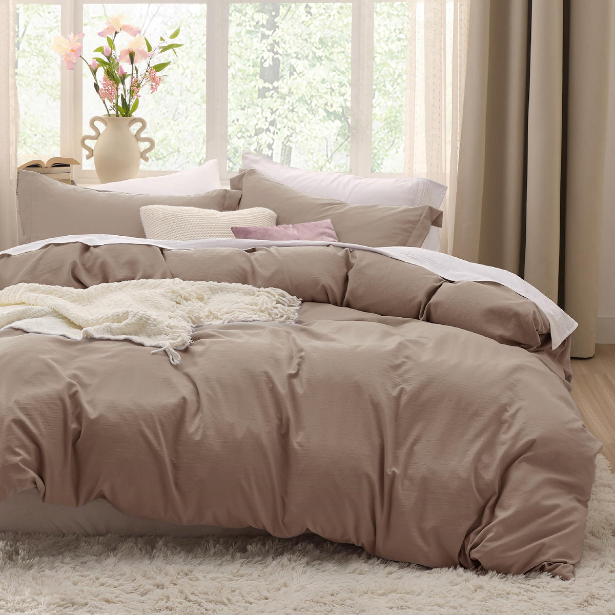 Bedsure khaki duvet cover king 104x90 with a soft microfiber feel