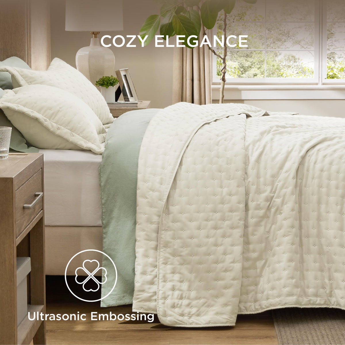 Bedsure king quilt cream lightweight warmth for year-round comfort