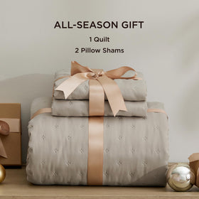 Bedsure durable quilt uses threadless ultrasonic quilting for lasting shape.