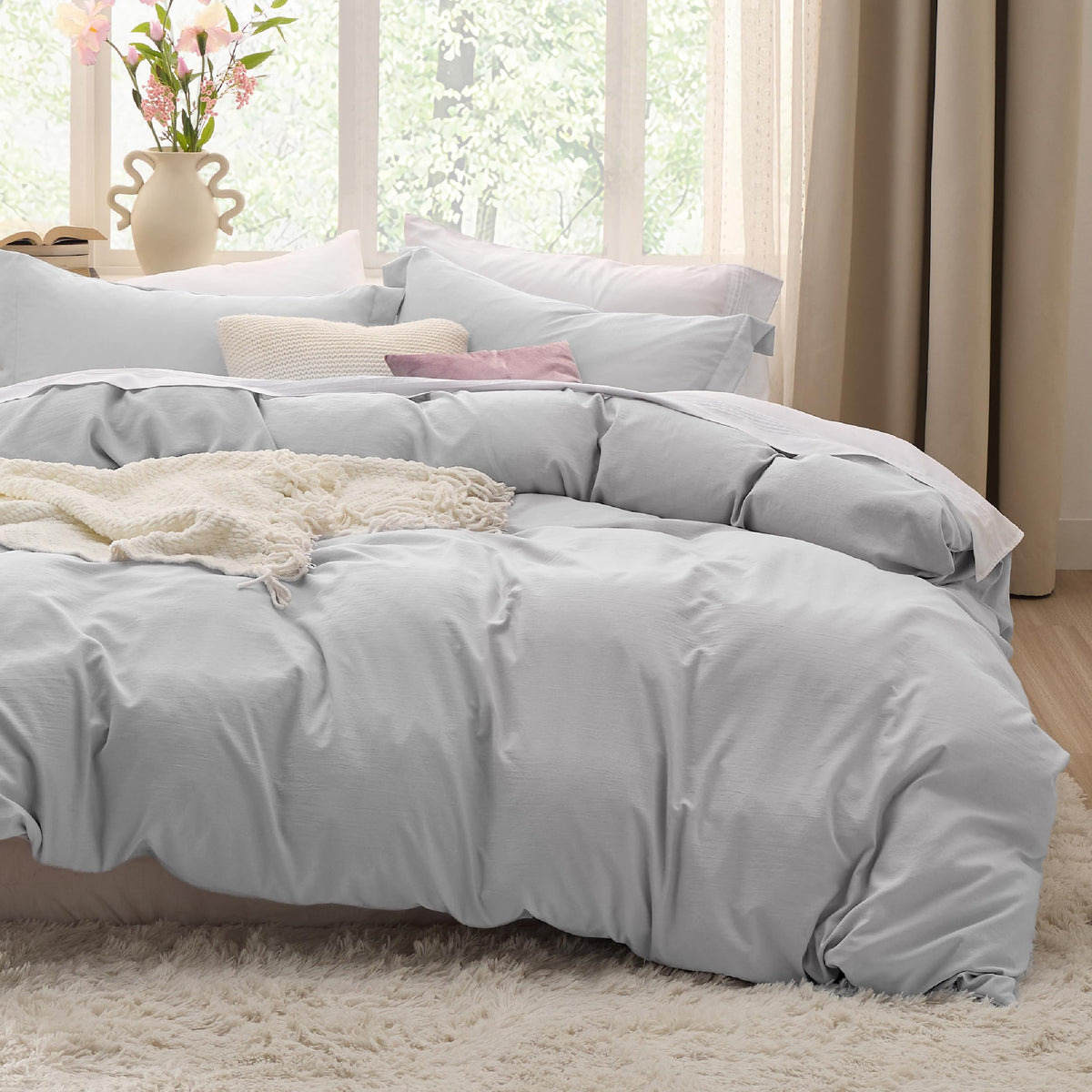 Bedsure light-grey duvet cover 3-piece set for soft, breathable comfort.