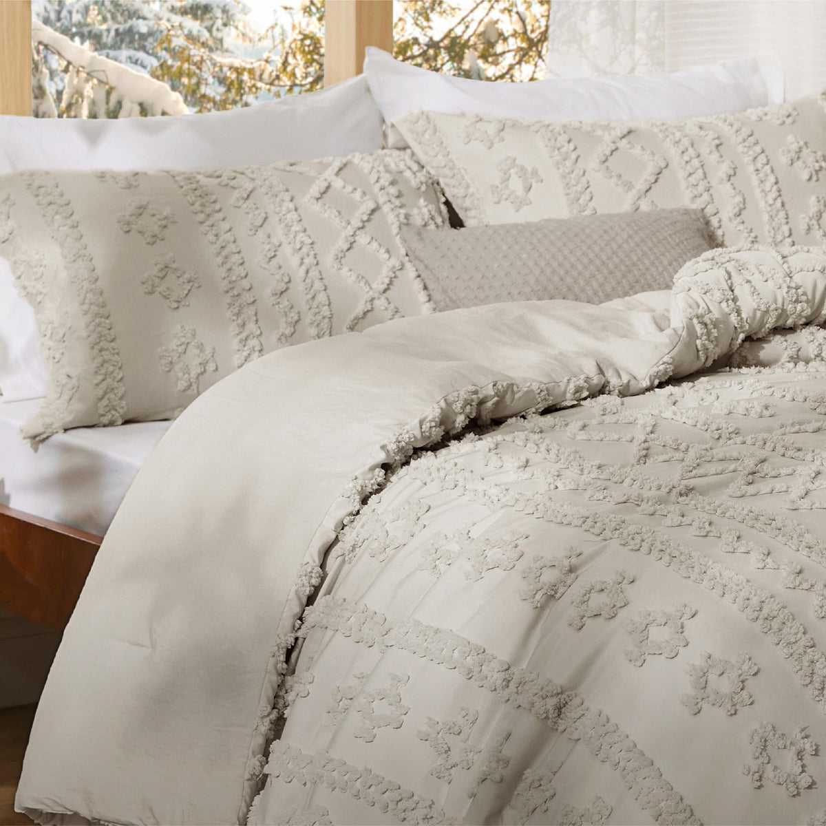 Bedsure machine washable comforter for easy care and quick refresh