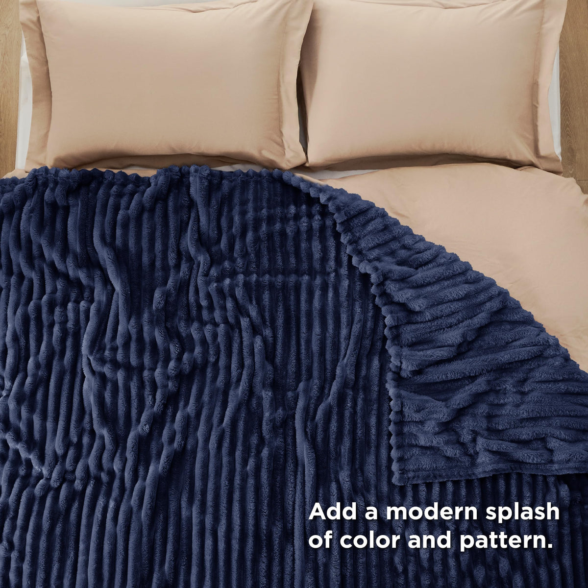 Bedsure microfiber close-up highlights plush fibers and softness