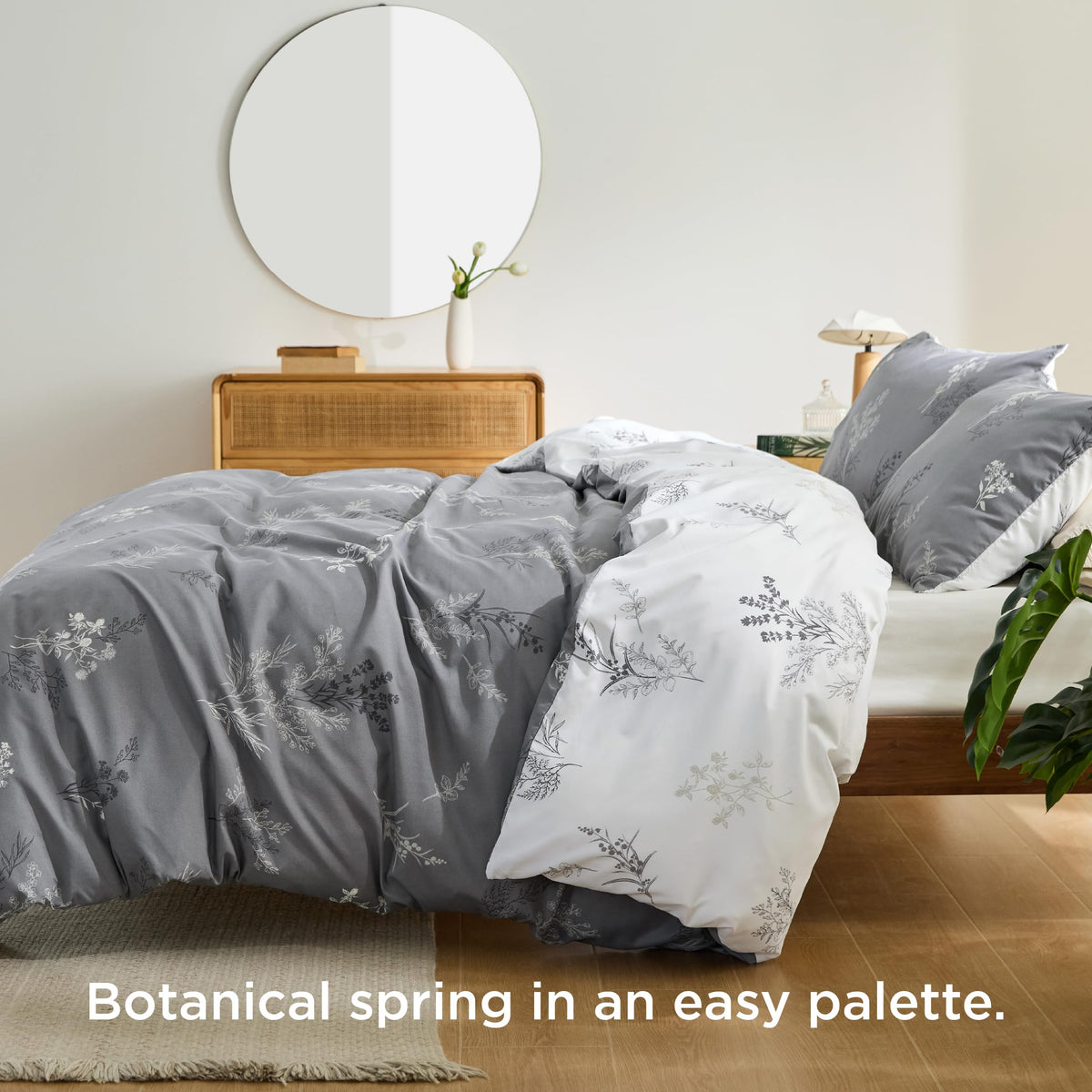 Bedsure microfiber fabric texture offers durability and fade-resistant color.