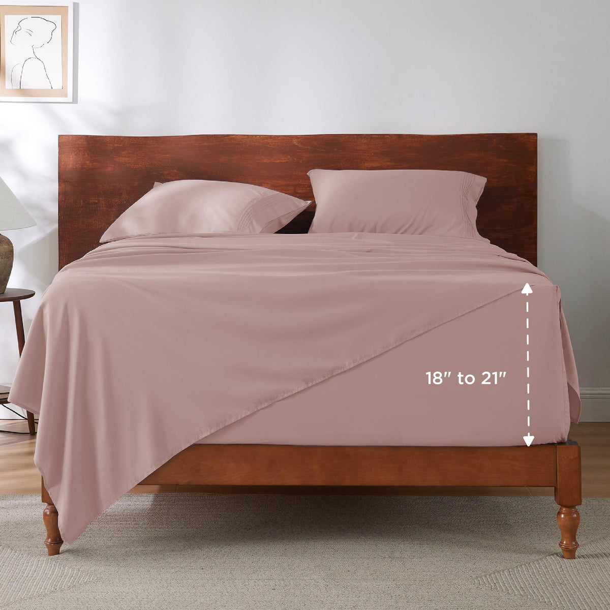 Bedsure moisture-wicking bedding visual highlights breathable comfort.