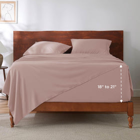 Bedsure moisture-wicking bedding visual highlights breathable comfort.