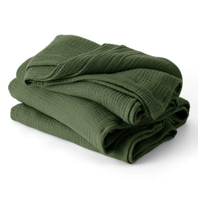 Bedsure muslin blanket olive green twin xl cover shows soft cotton weave and breathable comfort.