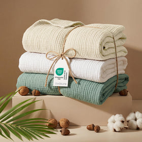 Skin-friendly cotton surface of Bedsure muslin throw feels gentle on skin.