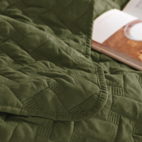 Bedsure OEKO-TEX certified quilt signifying safety and comfort