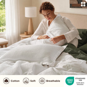 Bedsure OEKO-TEX certificate label signaling skin-friendly fabric