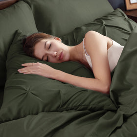 Bedsure pintuck texture close-up highlighting plush microfiber softness and refined detail.