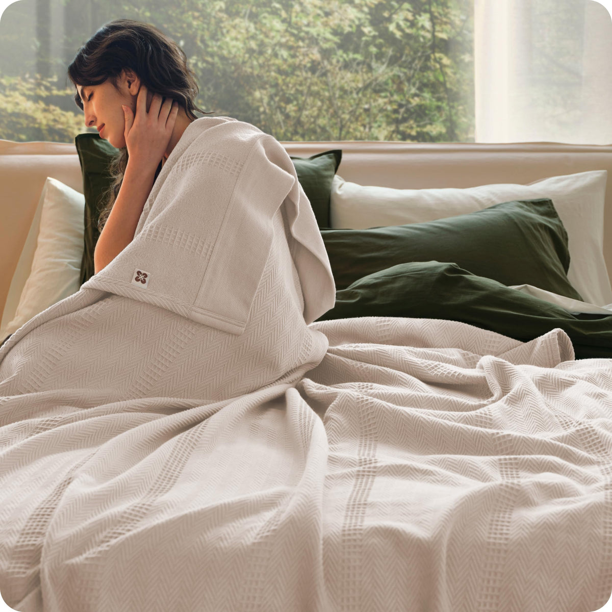 Bedsure organic cotton blanket on bed shows waffle texture for all-season comfort