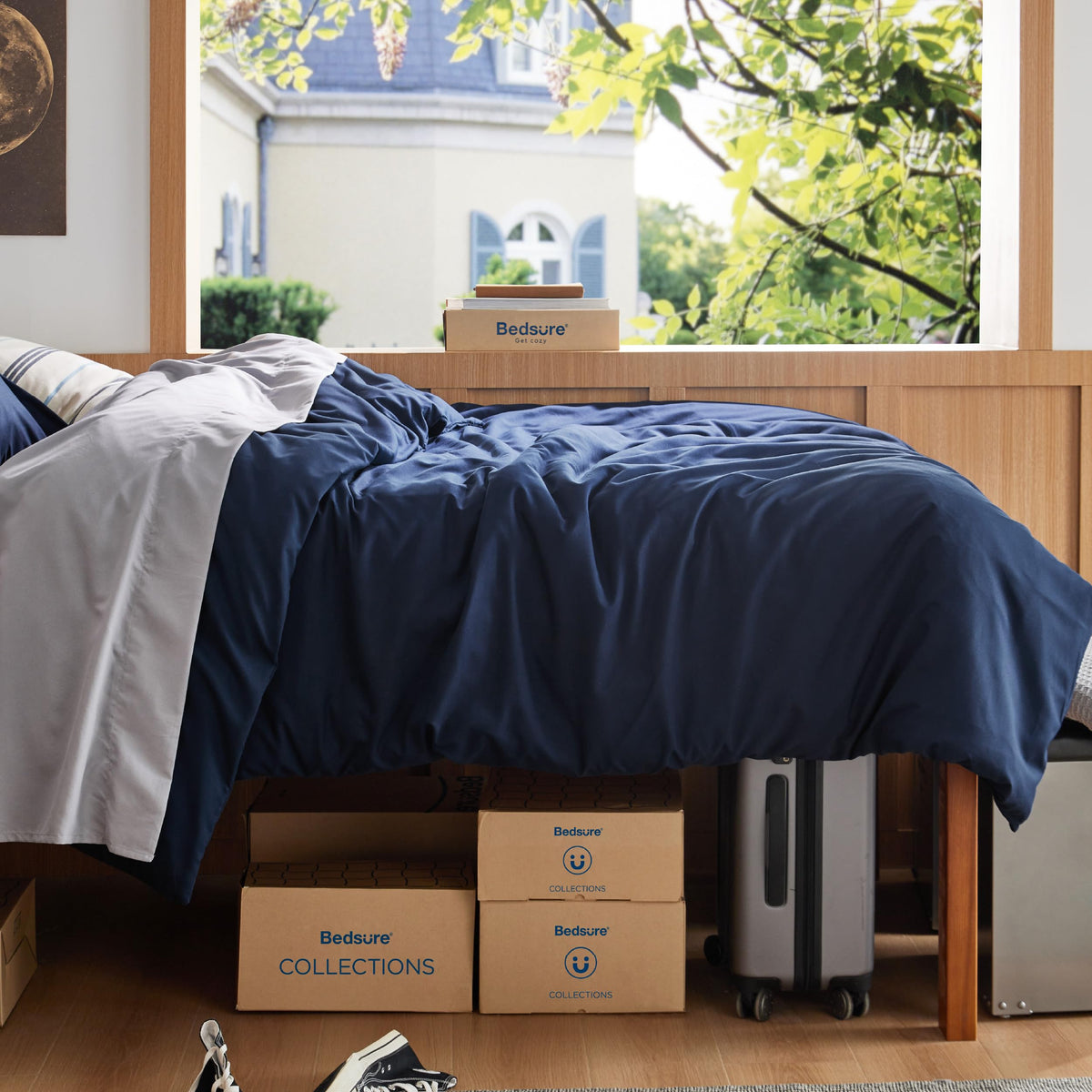 Bedsure navy pillow sham coordinating with the duvet cover for a cohesive bed