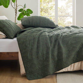 Bedsure queen-sized bedding in olive green, chic bedroom setup