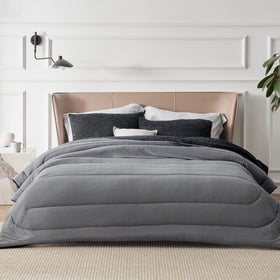 Bedsure quilted durable design keeps filling evenly distributed.