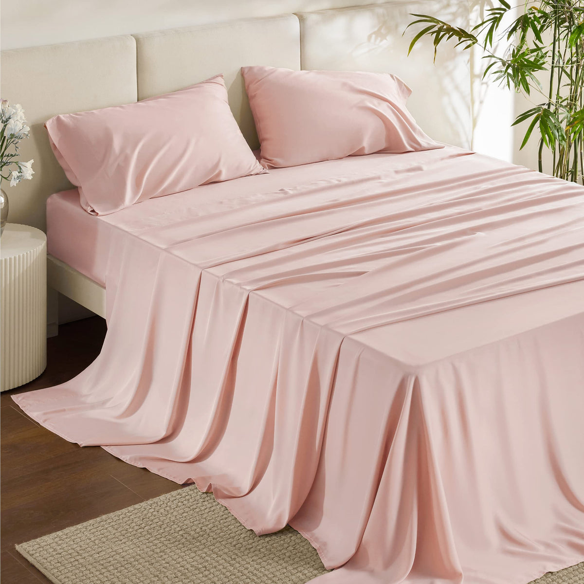 Bedsure queen sheet set pink packaging shows cooling bamboo fabric for hot sleepers.