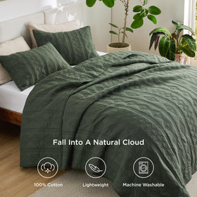 Bedsure olive green quilt close-up, showing soft cotton texture for breathable daily use