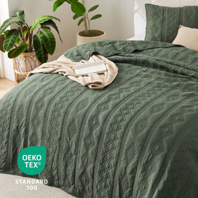 Bedsure olive green quilt with two shams, elegant matching set