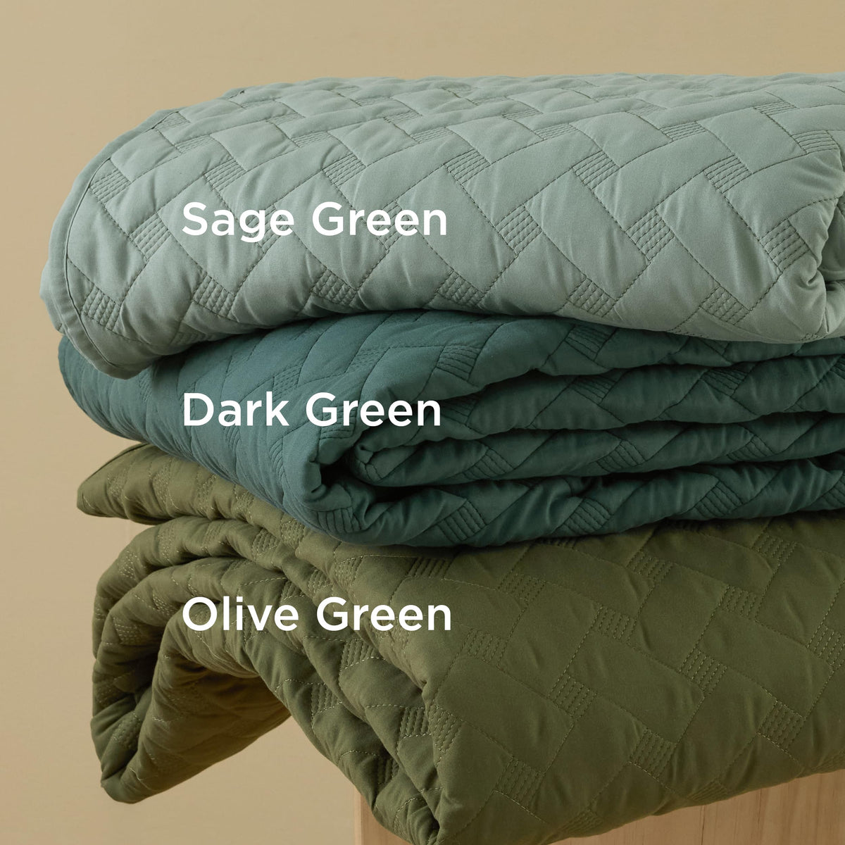 Bedsure quilt stitching detail highlights durable 10 stitches per inch.